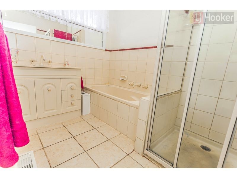 21 Bamford Avenue, Westmeadows VIC 3049