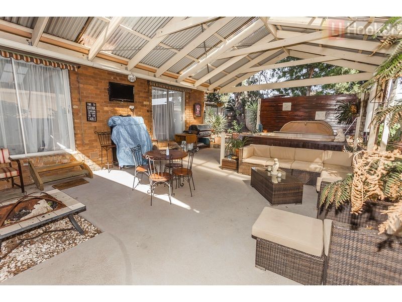 21 Bamford Avenue, Westmeadows VIC 3049