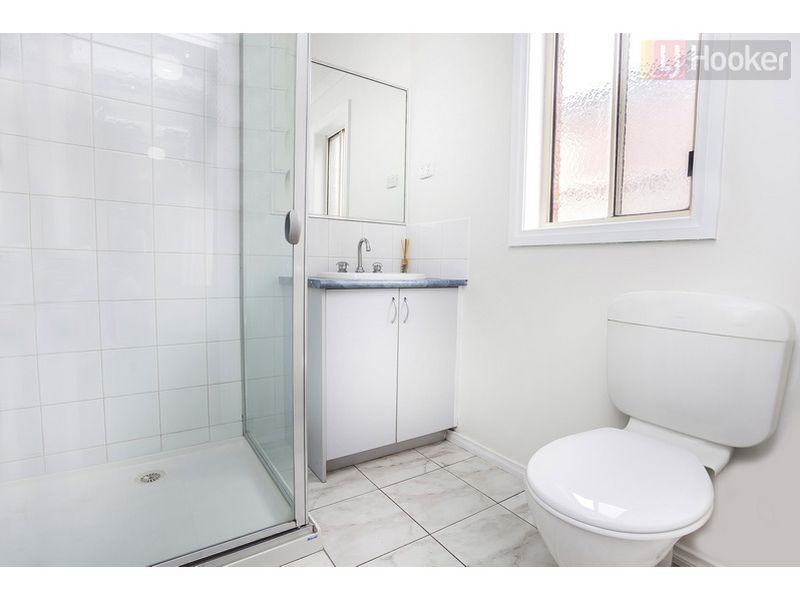 15 Bathurst Close, Craigieburn VIC 3064