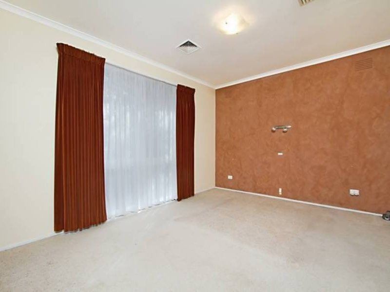 34 Albert Road, Sydenham VIC 3037