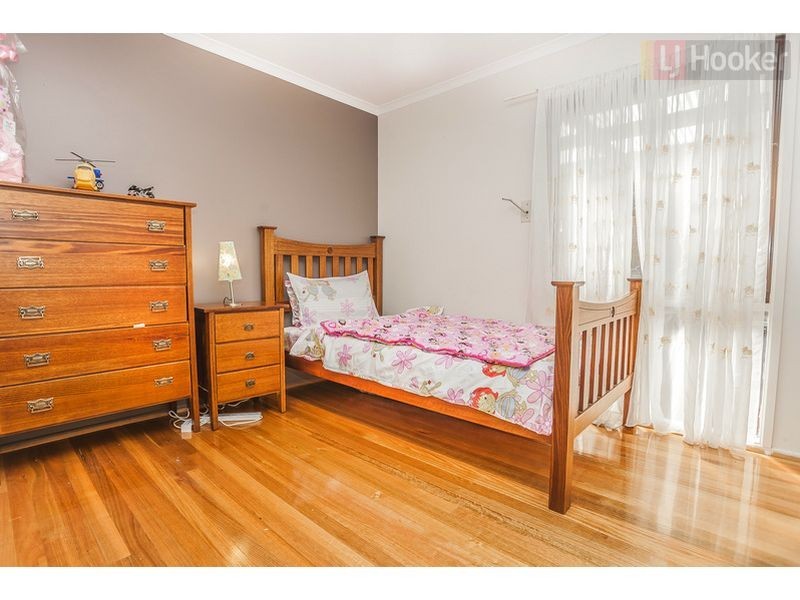 9 Amstel Court, Meadow Heights VIC 3048