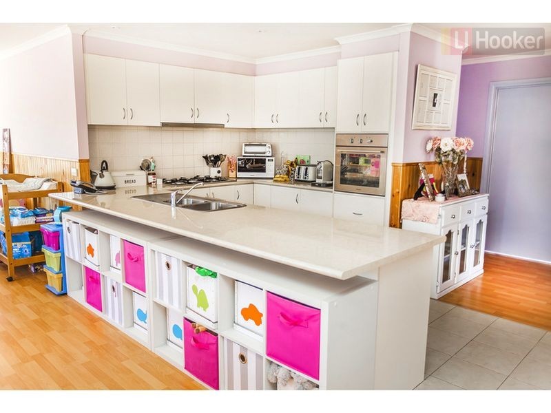 5 Burge Drive, Sunbury VIC 3429