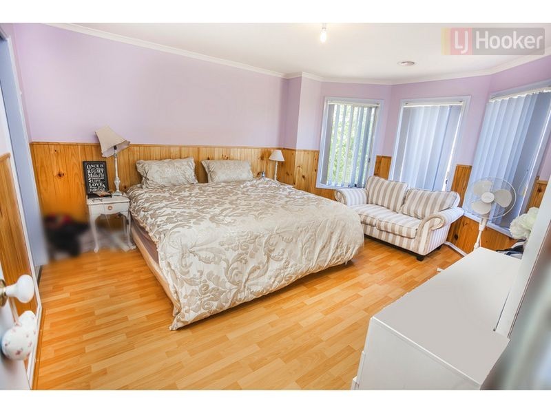 5 Burge Drive, Sunbury VIC 3429