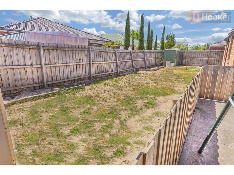 5 Burge Drive, Sunbury VIC 3429