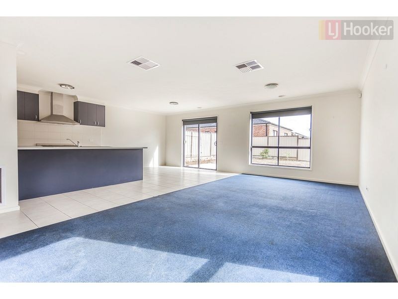 8 Rokewood Street, Burnside Heights VIC 3023