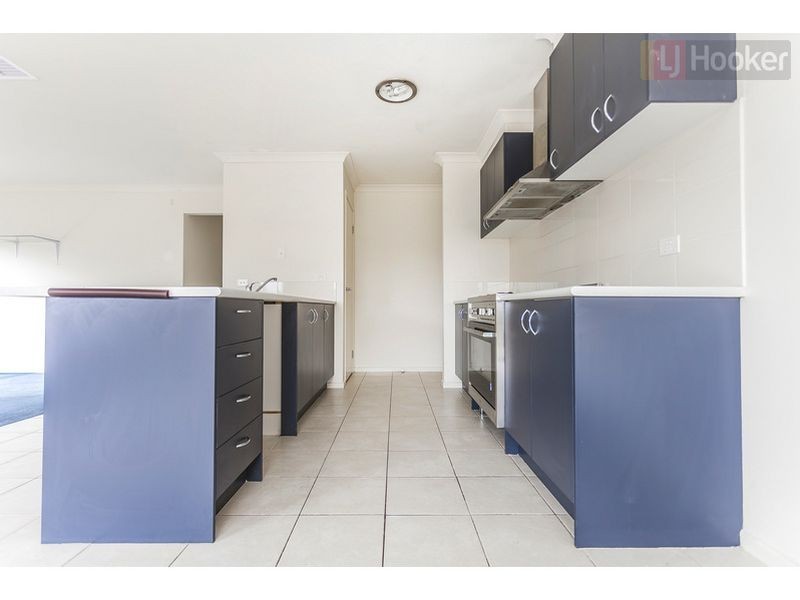 8 Rokewood Street, Burnside Heights VIC 3023