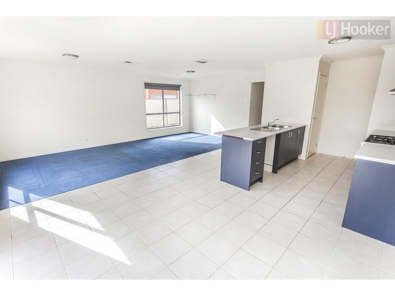 8 Rokewood Street, Burnside Heights VIC 3023