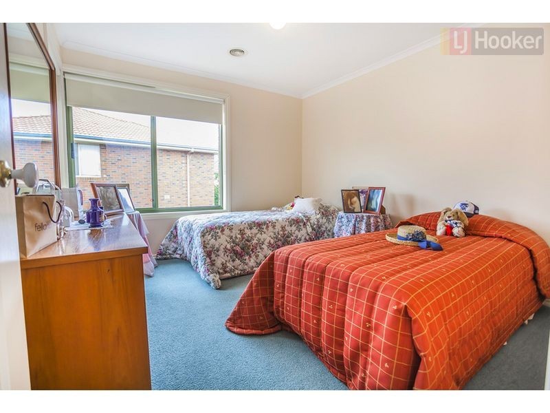 28 The Crest, Attwood VIC 3049