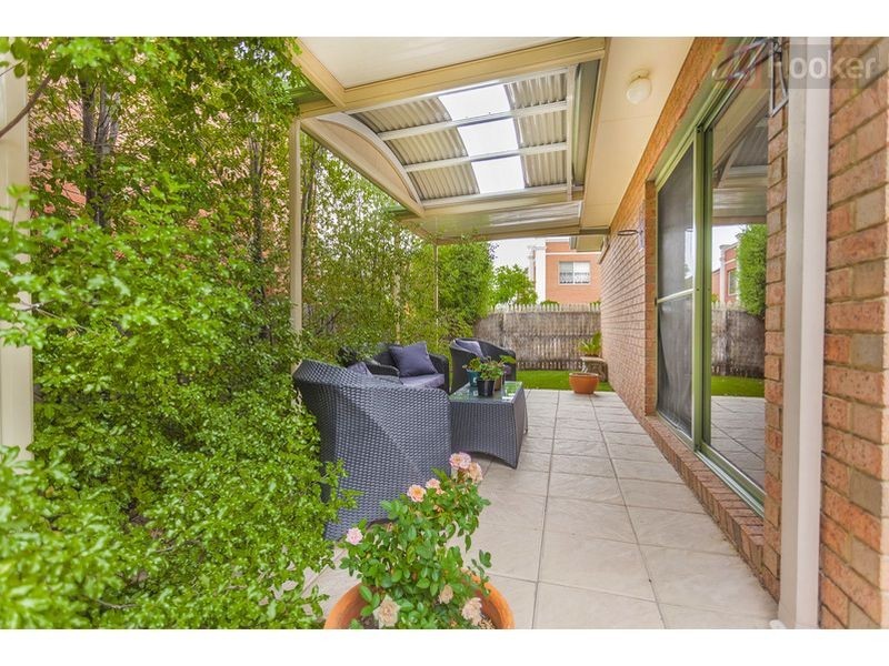 28 The Crest, Attwood VIC 3049