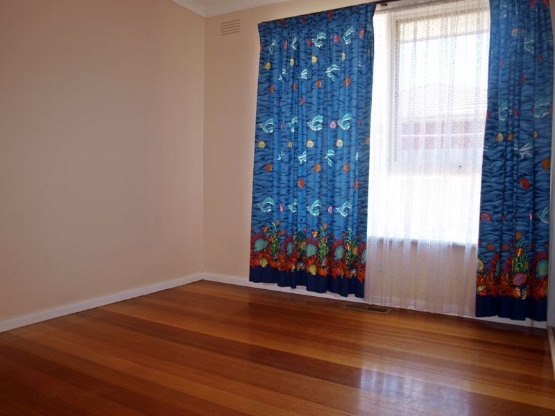 8 Micheline Street, Tullamarine VIC 3043