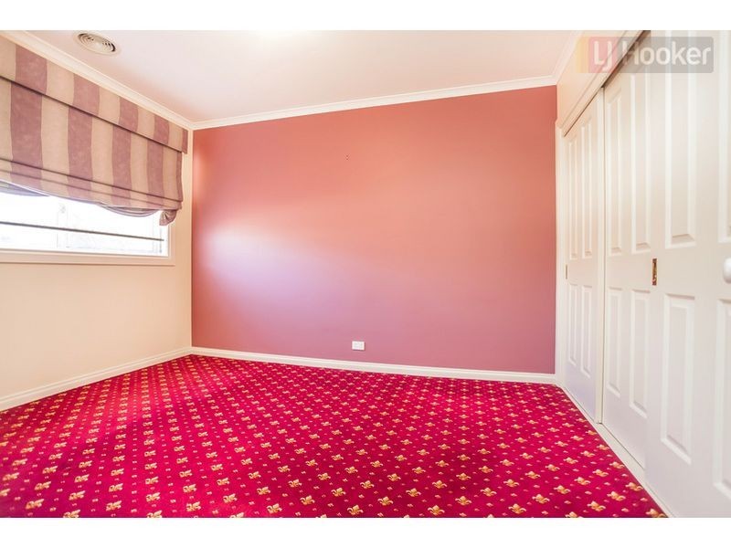 13 Linlithgow Way, Greenvale VIC 3059