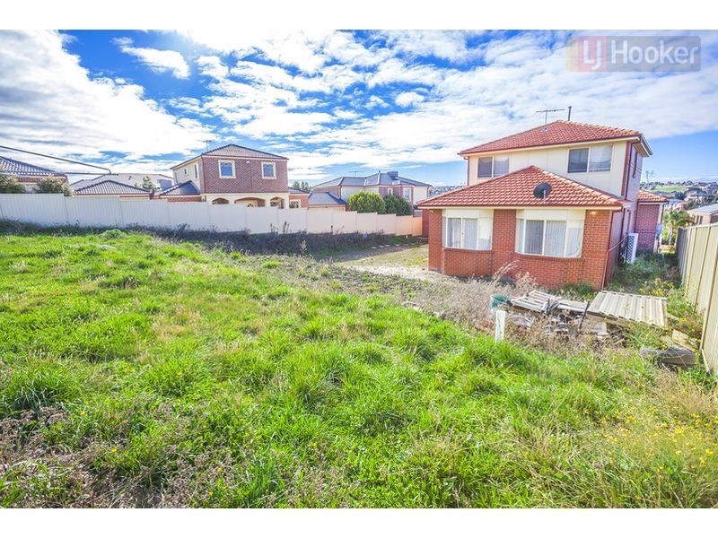 13 Linlithgow Way, Greenvale VIC 3059