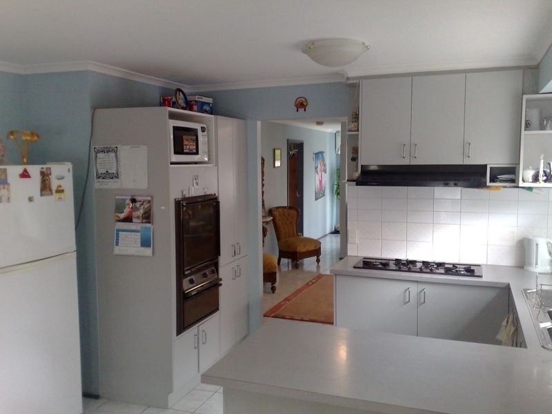 28 Fuschia Place, Meadow Heights VIC 3048