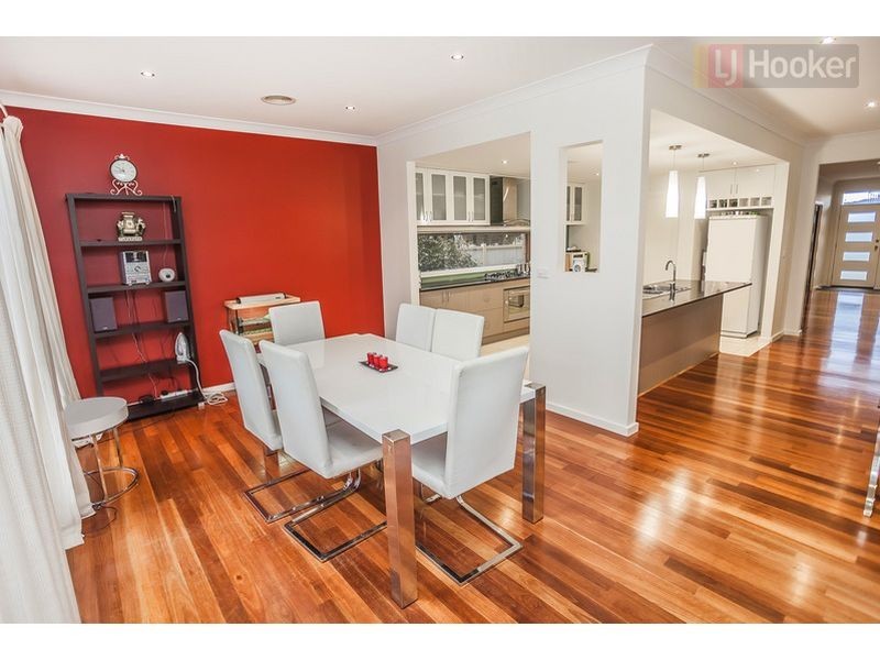 7 Ivan James, Caroline Springs VIC 3023