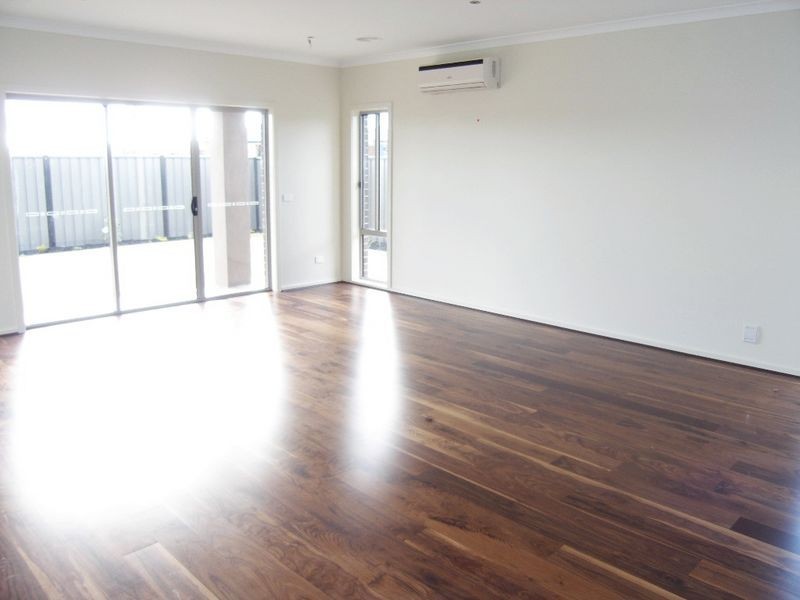 28 The Garlands, Craigieburn VIC 3064