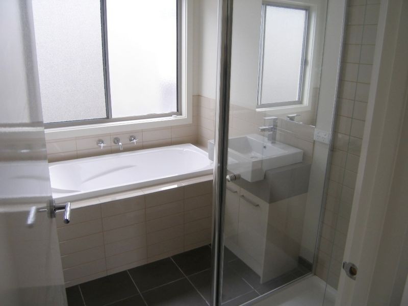 28 The Garlands, Craigieburn VIC 3064