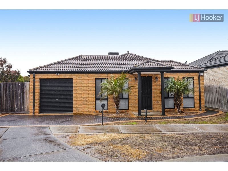 18 Tigris Court, Roxburgh Park VIC 3064