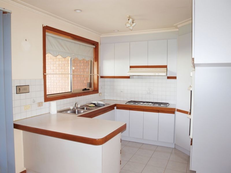2/31 Kennedy Street, Glenroy VIC 3046