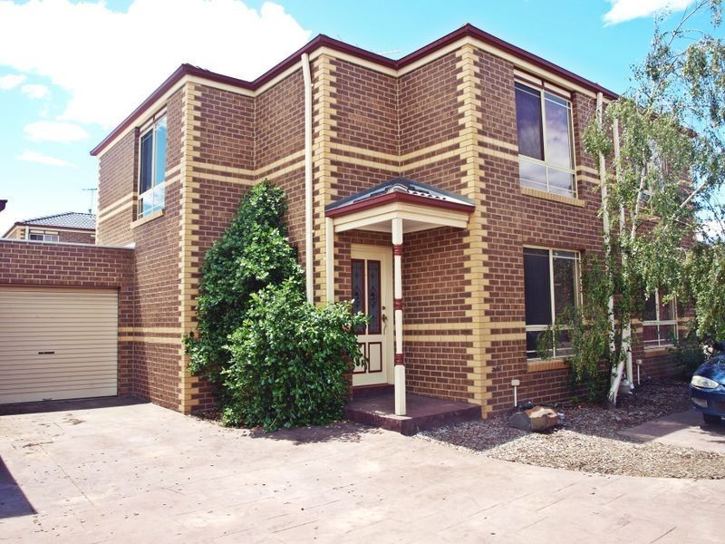 2/218 Melrose Drive, Tullamarine VIC 3043