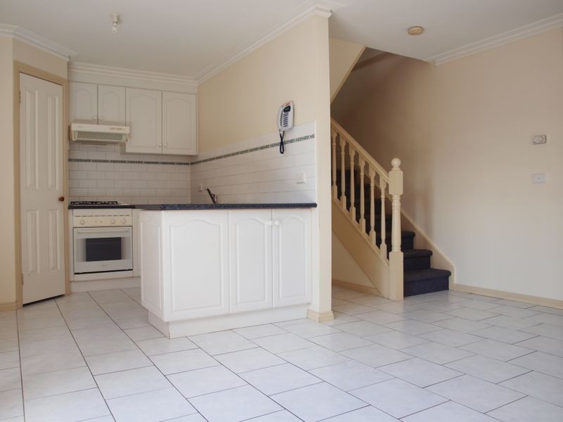 2/218 Melrose Drive, Tullamarine VIC 3043