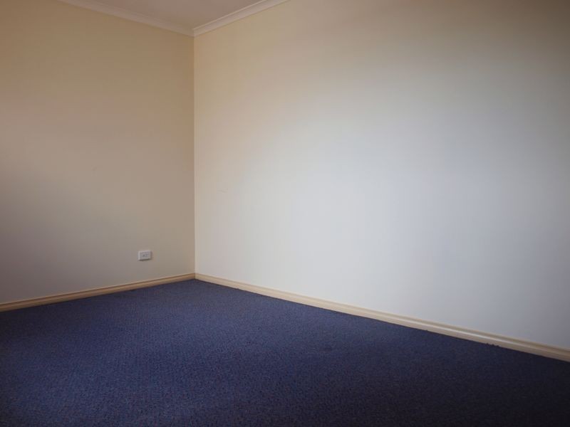 2/218 Melrose Drive, Tullamarine VIC 3043