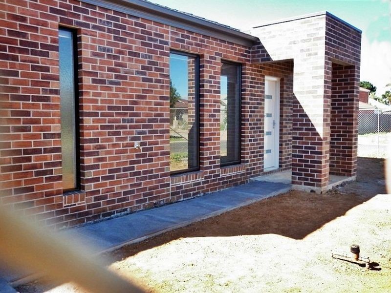 1/33 Macadamia Grove, Werribee VIC 3030