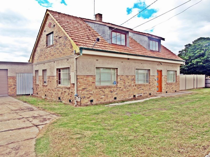 8-10 Rockbank Road, Sunshine VIC 3020