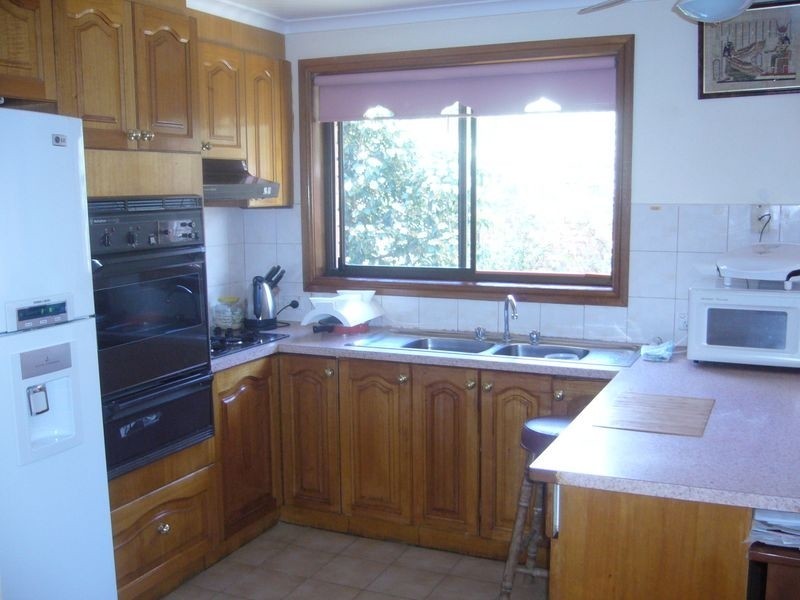 1/17 Nicholson Crescent, Meadow Heights VIC 3048