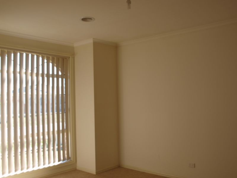 6 Nodosa Grove, Melton West VIC 3337