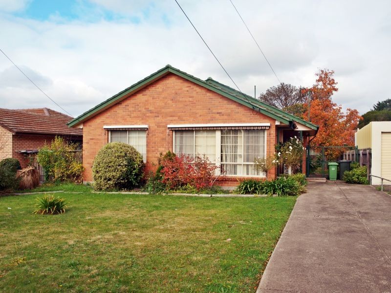 19 Lismore Street, Dallas VIC 3047