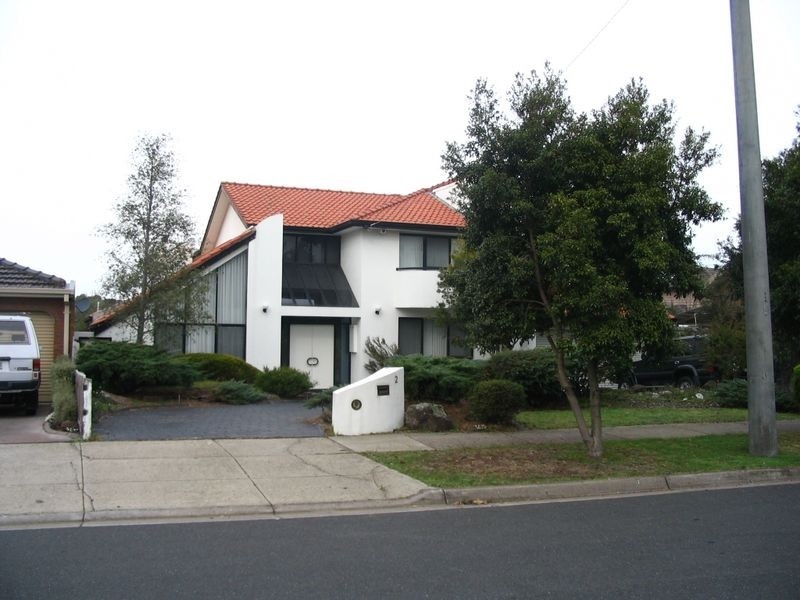 2 Everingham Cres, Greenvale VIC 3059