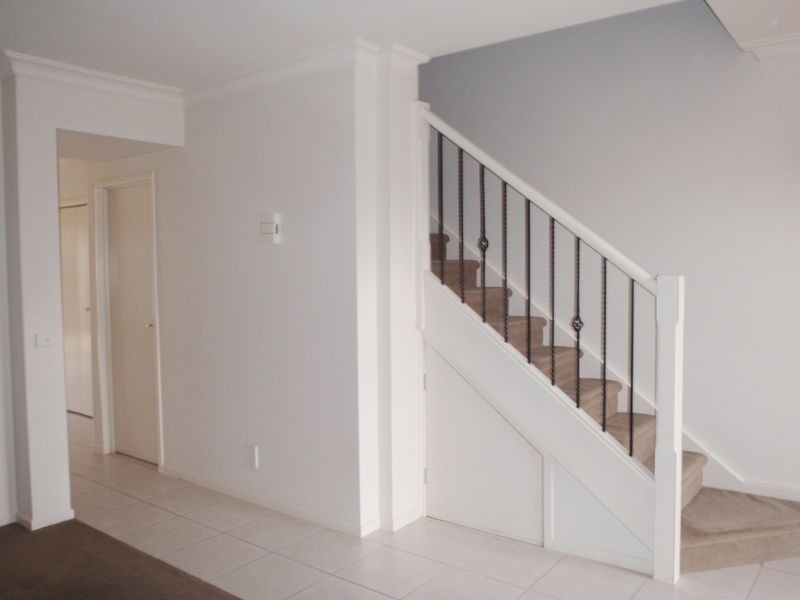 5 Wentworth Drive, Taylors Lakes VIC 3038