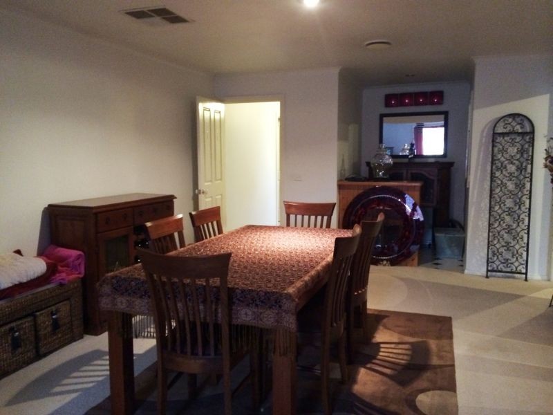 6 Galloway Court, Taylors Lakes VIC 3038