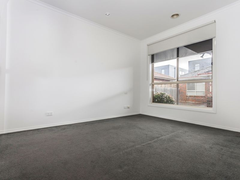 Unit 2/11 Malvern Avenue, Tullamarine VIC 3043