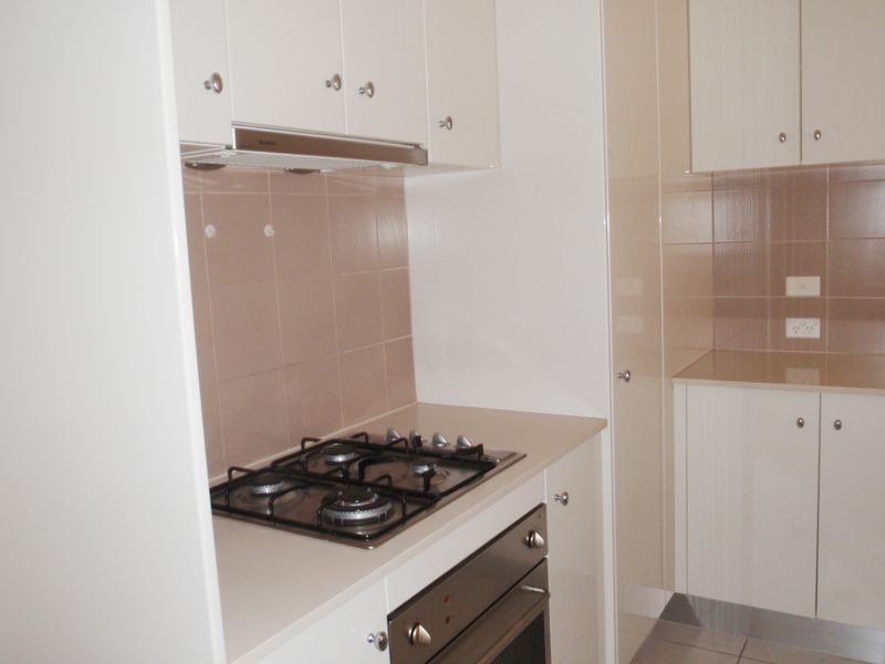 5 Wentworth Drive, Taylors Lakes VIC 3038