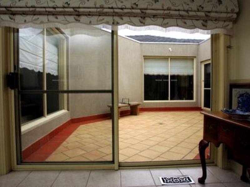 18 Casablanca Court, Greenvale VIC 3059