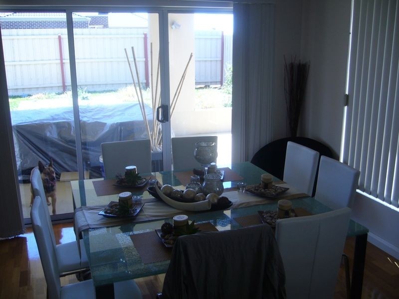 Roxburgh Park VIC 3064