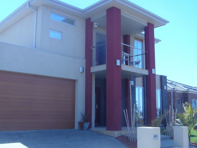 Roxburgh Park VIC 3064