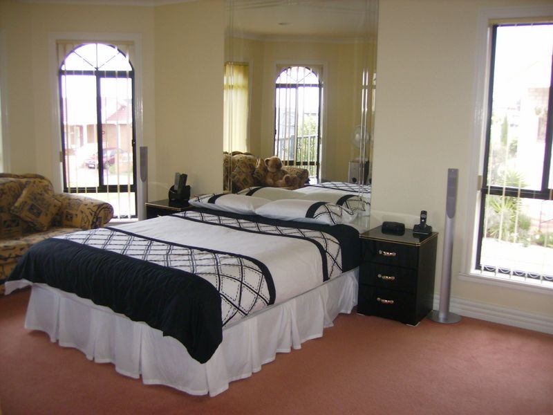 7 Tiffany Crescent, Roxburgh Park VIC 3064