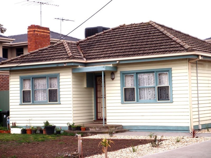 16 Lock Street, Fawkner VIC 3060