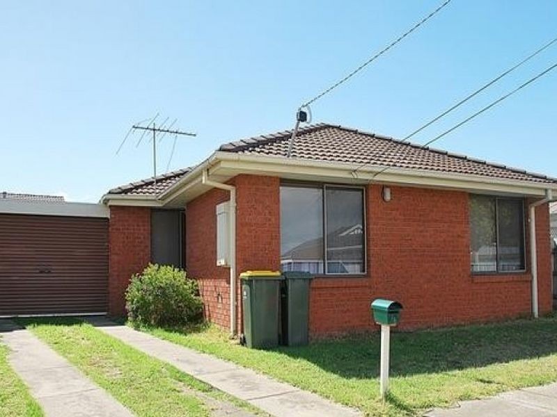 Unit 1/2 Campbell Avenue, Deer Park VIC 3023