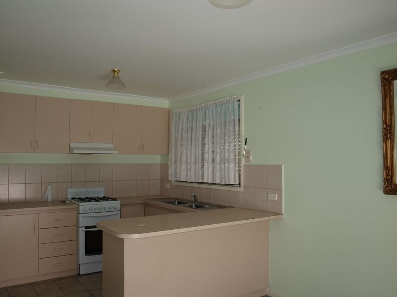 1/18 Adams Street, St Albans VIC 3021