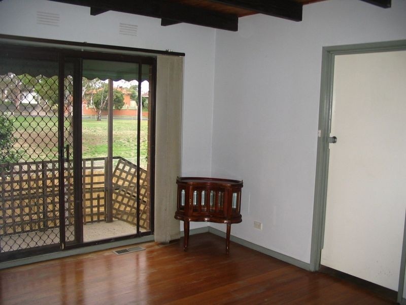 127 Dawson Street, Tullamarine VIC 3043