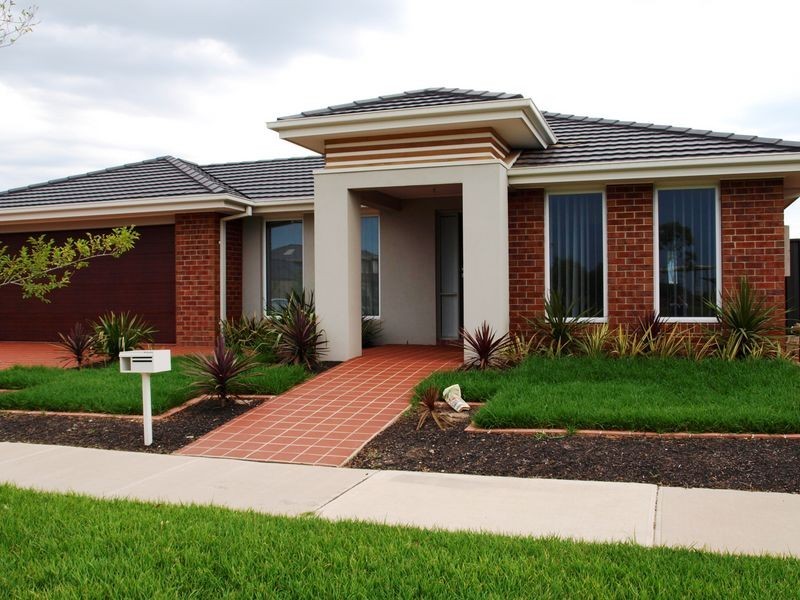 5 Bentley Drive, Deer Park VIC 3023