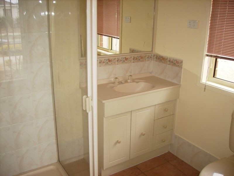 28 O’Donnell Street, Caroline Springs VIC 3023