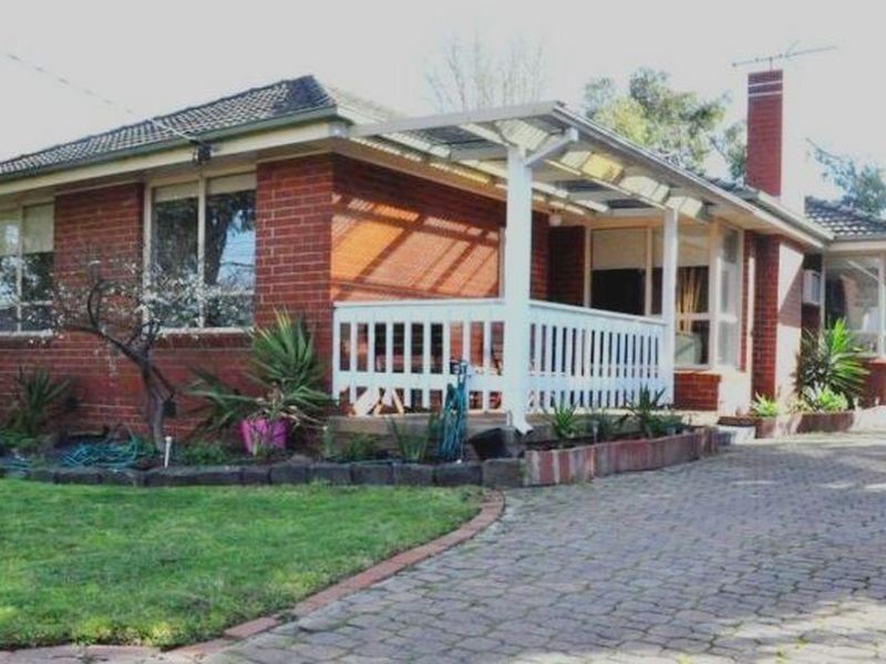 35 Christopher Crescent, Tullamarine VIC 3043