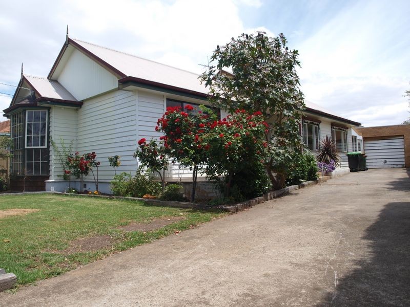 29 Highridge Crescent, Airport West VIC 3042