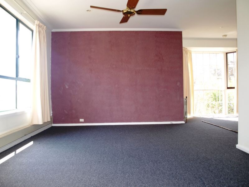 29 Highridge Crescent, Airport West VIC 3042