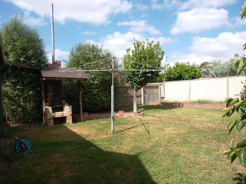 29 Highridge Crescent, Airport West VIC 3042