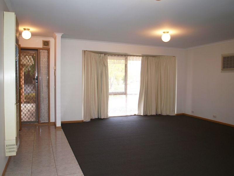 16 Cobb Junction, Sydenham VIC 3037